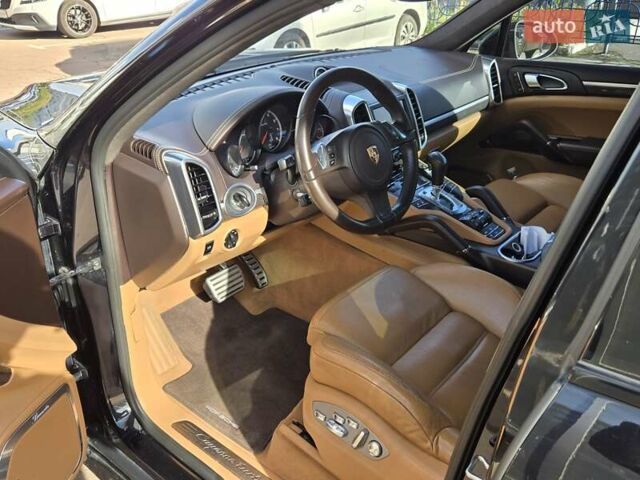 Порше Каен 2010 в Киеве на Automoto.ua Черный Порше Каен, объемом двигателя 4.8 л и пробегом 105 тыс. км за 26900 $, фото 6 на Automoto.ua