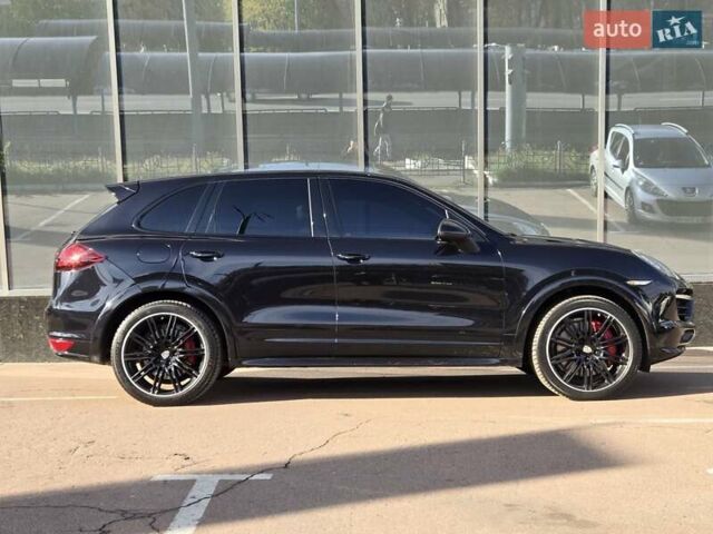 Порше Каен 2010 в Киеве на Automoto.ua Черный Порше Каен, объемом двигателя 4.8 л и пробегом 105 тыс. км за 26900 $, фото 5 на Automoto.ua