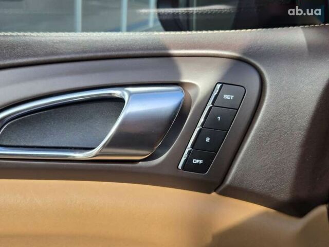 Черный Порше Каен, объемом двигателя 4.8 л и пробегом 105 тыс. км за 25900 $, фото 18 на Automoto.ua