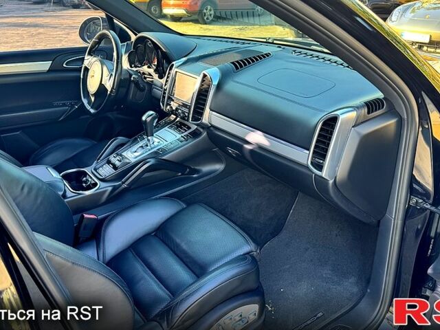 Чорний Порше Cayenne, об'ємом двигуна 4.8 л та пробігом 149 тис. км за 16500 $, фото 6 на Automoto.ua