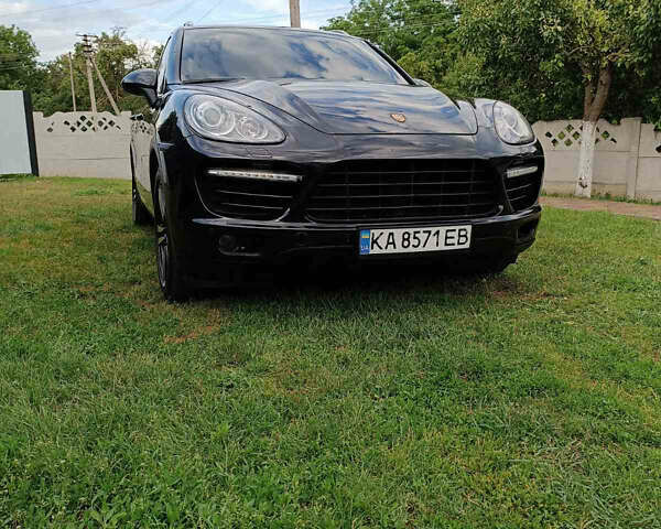 Черный Порше Каен, объемом двигателя 4.8 л и пробегом 170 тыс. км за 15800 $, фото 4 на Automoto.ua