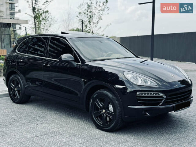 Черный Порше Каен, объемом двигателя 3 л и пробегом 178 тыс. км за 17500 $, фото 5 на Automoto.ua