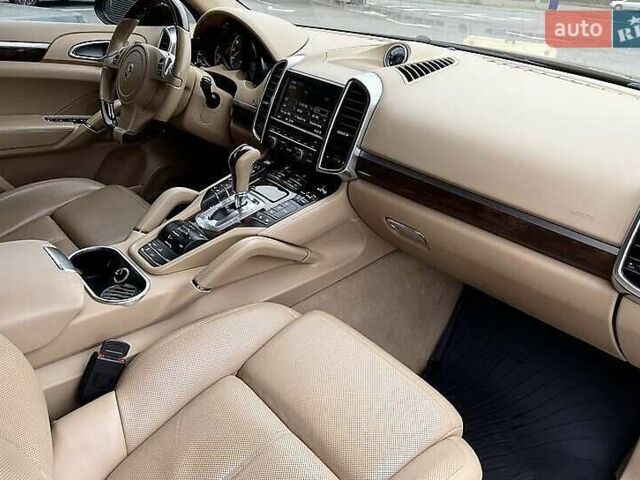 Чорний Порше Cayenne, об'ємом двигуна 3 л та пробігом 175 тис. км за 17999 $, фото 9 на Automoto.ua