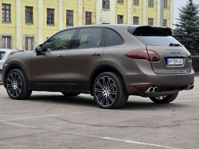 Чорний Порше Cayenne, об'ємом двигуна 4.8 л та пробігом 160 тис. км за 14500 $, фото 8 на Automoto.ua