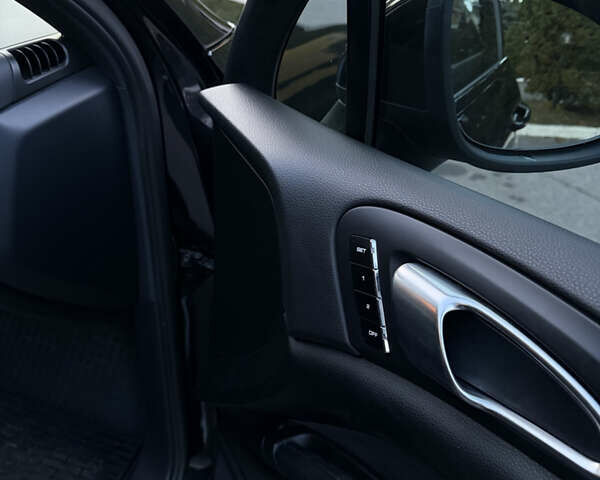 Чорний Порше Cayenne, об'ємом двигуна 3 л та пробігом 190 тис. км за 23900 $, фото 24 на Automoto.ua