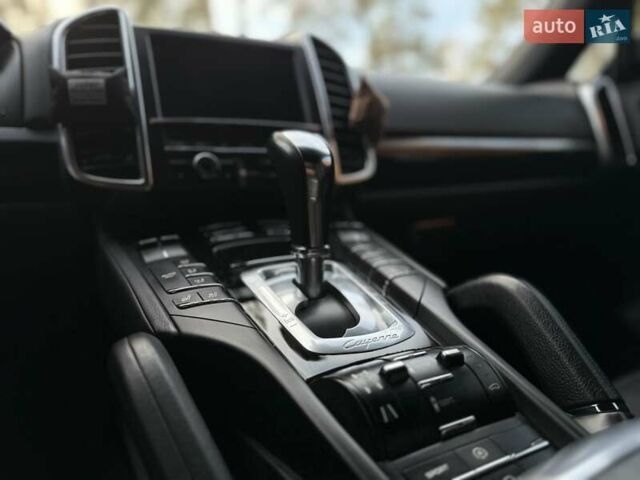 Черный Порше Каен, объемом двигателя 3.6 л и пробегом 155 тыс. км за 16900 $, фото 39 на Automoto.ua