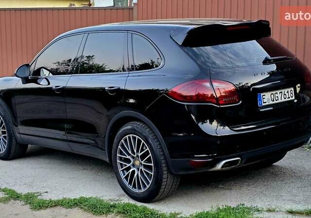 Черный Порше Каен, объемом двигателя 3 л и пробегом 254 тыс. км за 21999 $, фото 26 на Automoto.ua