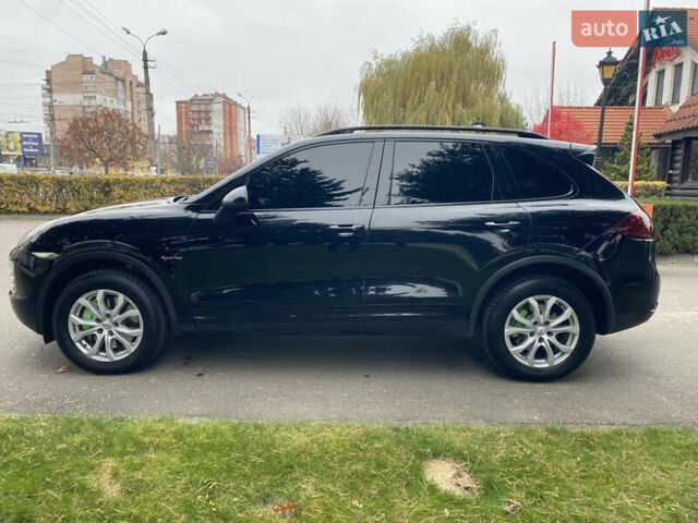 Чорний Порше Cayenne, об'ємом двигуна 3 л та пробігом 235 тис. км за 13950 $, фото 3 на Automoto.ua
