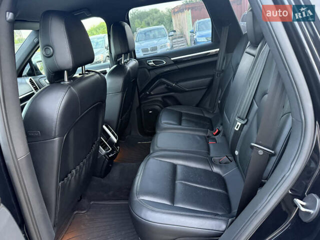Чорний Порше Cayenne, об'ємом двигуна 4.8 л та пробігом 278 тис. км за 14500 $, фото 50 на Automoto.ua