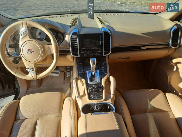 Чорний Порше Cayenne, об'ємом двигуна 4.81 л та пробігом 133 тис. км за 15500 $, фото 10 на Automoto.ua