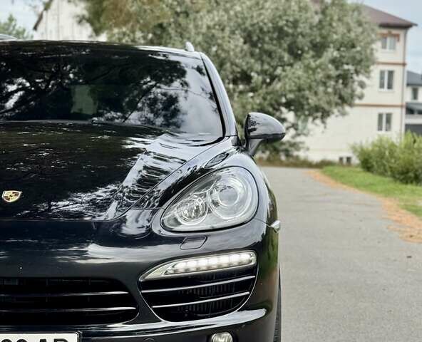 Черный Порше Каен, объемом двигателя 3 л и пробегом 240 тыс. км за 18500 $, фото 10 на Automoto.ua