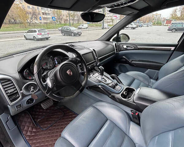 Чорний Порше Cayenne, об'ємом двигуна 4.81 л та пробігом 182 тис. км за 16500 $, фото 12 на Automoto.ua