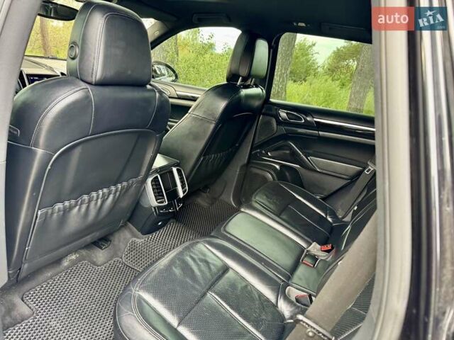 Черный Порше Каен, объемом двигателя 3 л и пробегом 240 тыс. км за 18500 $, фото 33 на Automoto.ua