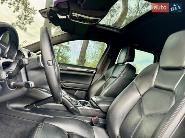 Черный Порше Каен, объемом двигателя 3 л и пробегом 240 тыс. км за 18500 $, фото 14 на Automoto.ua