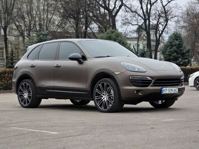 Чорний Порше Cayenne, об'ємом двигуна 4.8 л та пробігом 160 тис. км за 14500 $, фото 2 на Automoto.ua