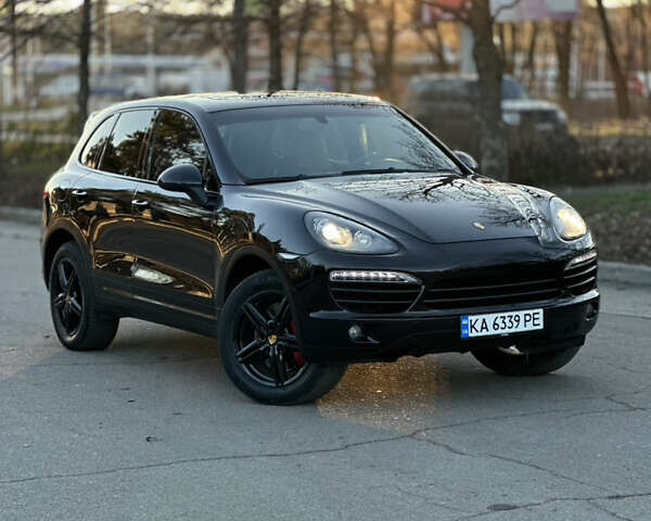 Черный Порше Каен, объемом двигателя 4.8 л и пробегом 176 тыс. км за 13000 $, фото 2 на Automoto.ua