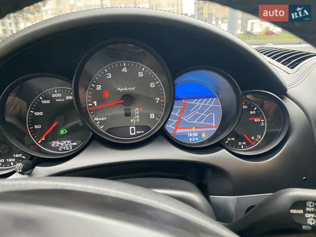 Черный Порше Каен, объемом двигателя 3 л и пробегом 236 тыс. км за 13999 $, фото 45 на Automoto.ua
