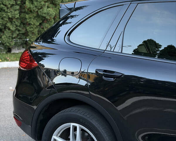 Чорний Порше Cayenne, об'ємом двигуна 3 л та пробігом 190 тис. км за 23900 $, фото 13 на Automoto.ua