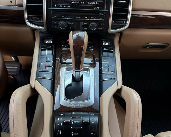 Чорний Порше Cayenne, об'ємом двигуна 3.6 л та пробігом 109 тис. км за 19900 $, фото 9 на Automoto.ua