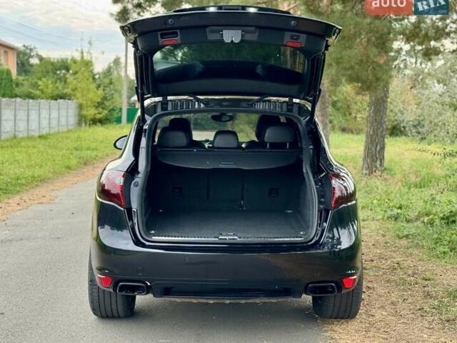 Порше Cayenne 2011 у Києві на Automoto.ua Чорний Порше Cayenne, об'ємом двигуна 3 л та пробігом 240 тис. км за 18700 $, фото 8 на Automoto.ua