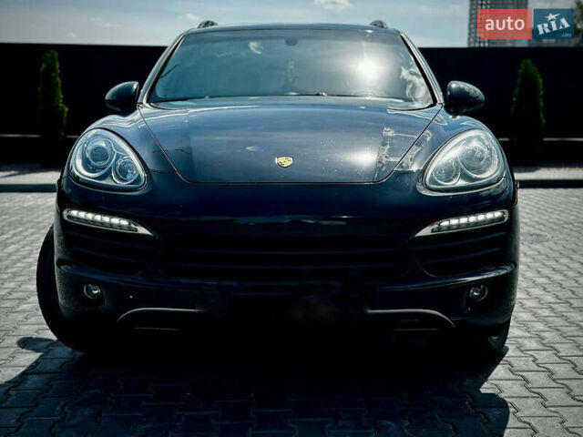Чорний Порше Cayenne, об'ємом двигуна 4.81 л та пробігом 182 тис. км за 16800 $, фото 3 на Automoto.ua