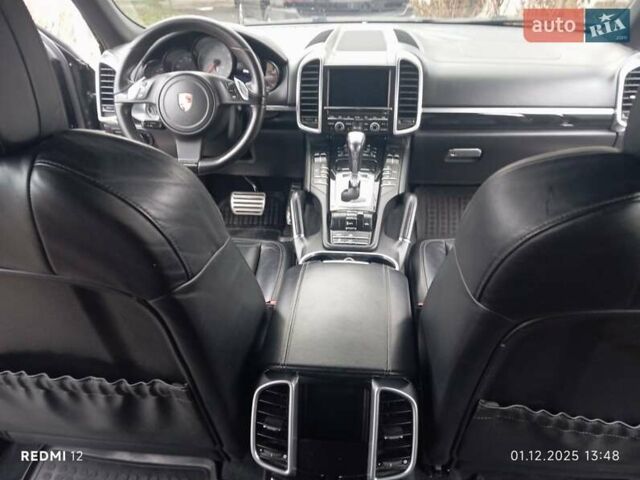 Чорний Порше Cayenne, об'ємом двигуна 3 л та пробігом 165 тис. км за 21500 $, фото 17 на Automoto.ua
