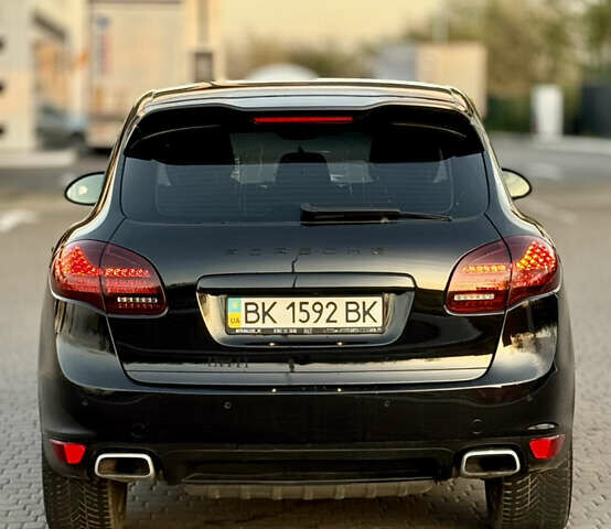 Чорний Порше Cayenne, об'ємом двигуна 4.8 л та пробігом 278 тис. км за 14999 $, фото 24 на Automoto.ua