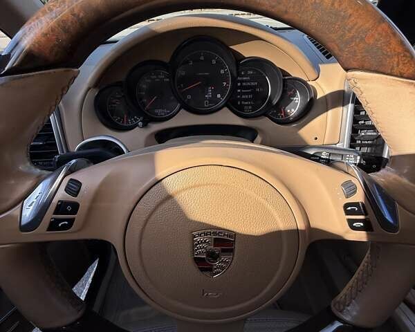 Чорний Порше Cayenne, об'ємом двигуна 3.6 л та пробігом 143 тис. км за 20000 $, фото 6 на Automoto.ua