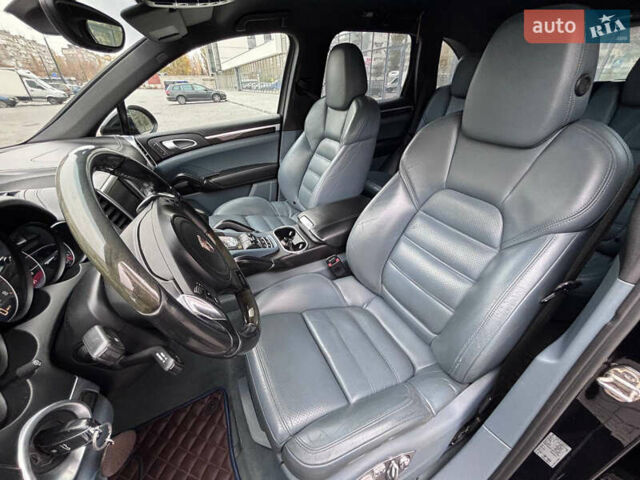 Чорний Порше Cayenne, об'ємом двигуна 4.81 л та пробігом 182 тис. км за 16500 $, фото 14 на Automoto.ua