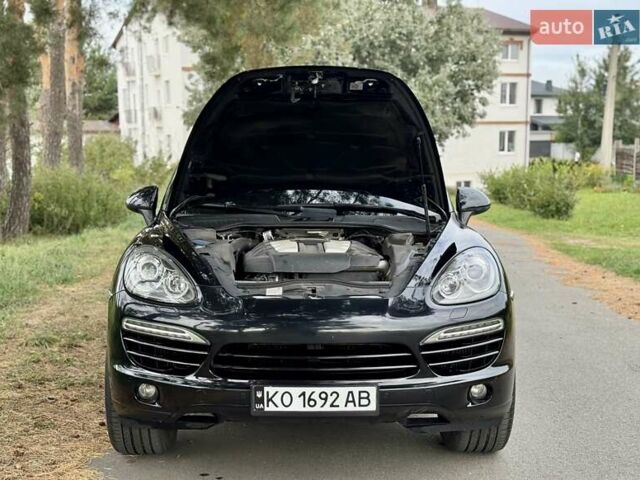 Порше Cayenne 2011 у Києві на Automoto.ua Чорний Порше Cayenne, об'ємом двигуна 3 л та пробігом 240 тис. км за 18700 $, фото 7 на Automoto.ua