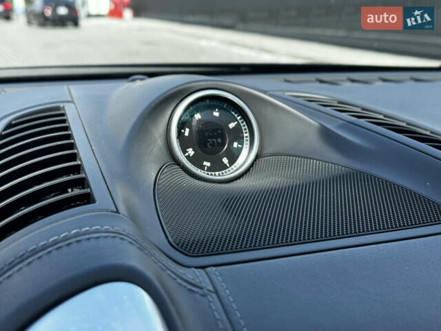 Чорний Порше Cayenne, об'ємом двигуна 4.81 л та пробігом 182 тис. км за 16800 $, фото 19 на Automoto.ua