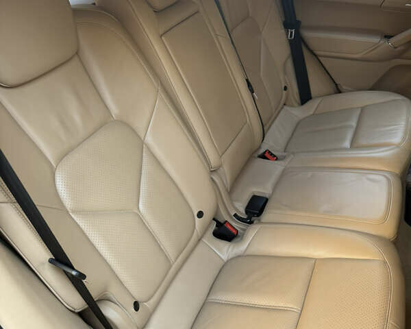 Чорний Порше Cayenne, об'ємом двигуна 3.6 л та пробігом 109 тис. км за 19900 $, фото 24 на Automoto.ua