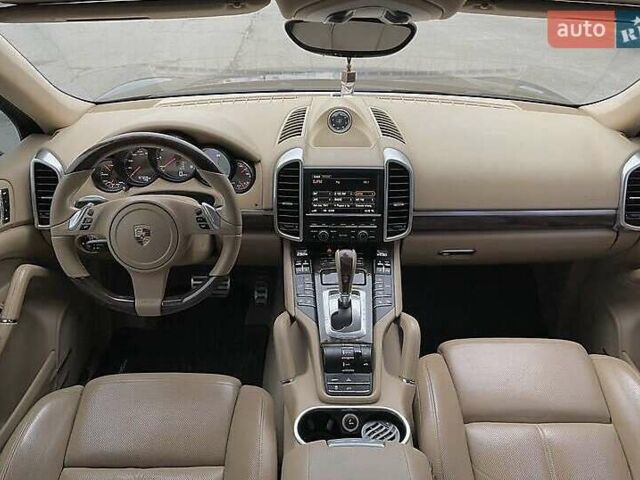 Чорний Порше Cayenne, об'ємом двигуна 3 л та пробігом 175 тис. км за 17999 $, фото 8 на Automoto.ua