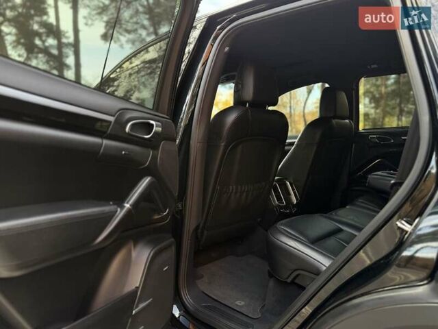 Черный Порше Каен, объемом двигателя 3.6 л и пробегом 155 тыс. км за 16900 $, фото 29 на Automoto.ua