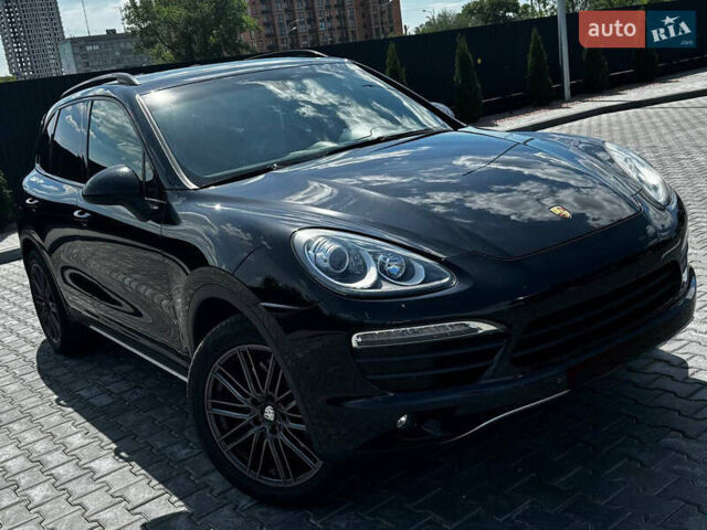 Чорний Порше Cayenne, об'ємом двигуна 4.81 л та пробігом 182 тис. км за 16800 $, фото 4 на Automoto.ua