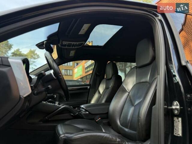 Черный Порше Каен, объемом двигателя 3.6 л и пробегом 155 тыс. км за 16900 $, фото 38 на Automoto.ua