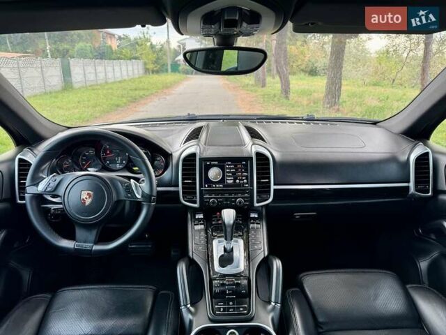Черный Порше Каен, объемом двигателя 3 л и пробегом 240 тыс. км за 18500 $, фото 21 на Automoto.ua