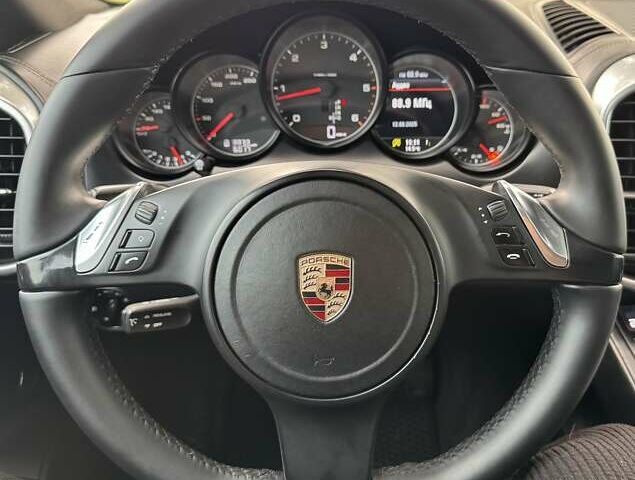 Порше Cayenne 2011 у Києві на Automoto.ua Чорний Порше Cayenne, об'ємом двигуна 3 л та пробігом 240 тис. км за 18700 $, фото 22 на Automoto.ua