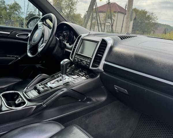 Чорний Порше Cayenne, об'ємом двигуна 2.97 л та пробігом 240 тис. км за 17990 $, фото 14 на Automoto.ua