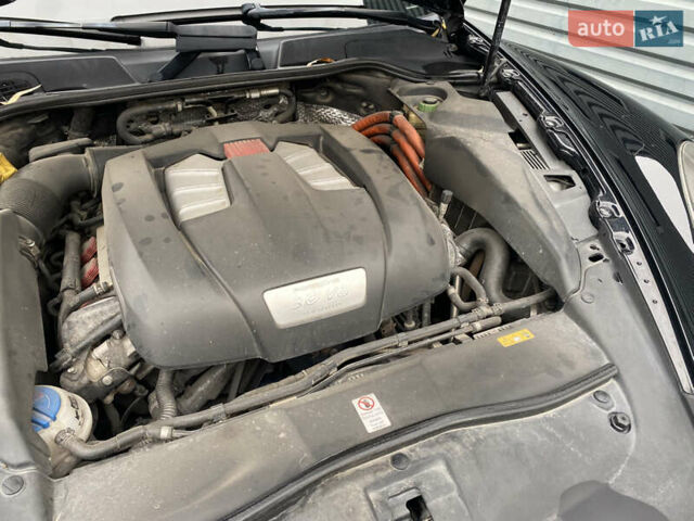 Чорний Порше Cayenne, об'ємом двигуна 3 л та пробігом 235 тис. км за 13950 $, фото 61 на Automoto.ua