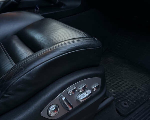 Чорний Порше Cayenne, об'ємом двигуна 3 л та пробігом 190 тис. км за 23900 $, фото 25 на Automoto.ua