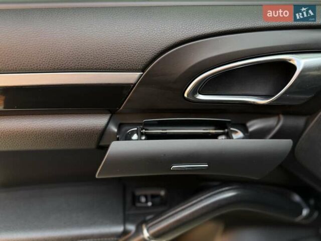 Черный Порше Каен, объемом двигателя 3.6 л и пробегом 155 тыс. км за 16900 $, фото 27 на Automoto.ua