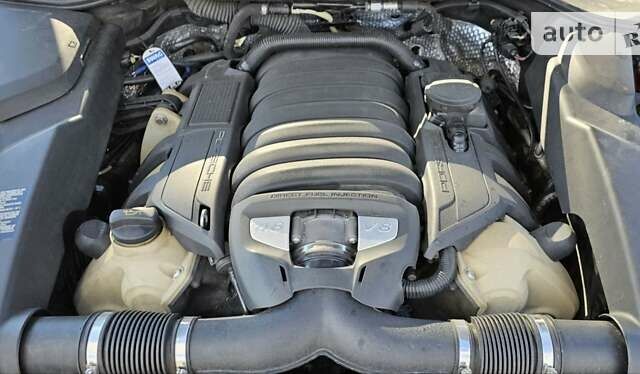 Чорний Порше Cayenne, об'ємом двигуна 4.81 л та пробігом 165 тис. км за 21500 $, фото 12 на Automoto.ua