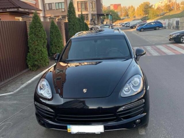 Черный Порше Каен, объемом двигателя 4.8 л и пробегом 120 тыс. км за 15000 $, фото 2 на Automoto.ua