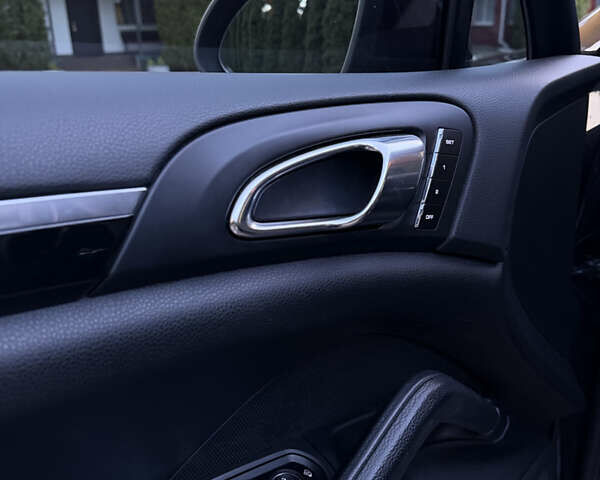 Чорний Порше Cayenne, об'ємом двигуна 3 л та пробігом 190 тис. км за 23900 $, фото 37 на Automoto.ua