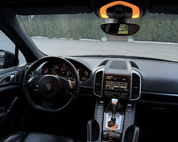 Чорний Порше Cayenne, об'ємом двигуна 3 л та пробігом 190 тис. км за 23900 $, фото 35 на Automoto.ua