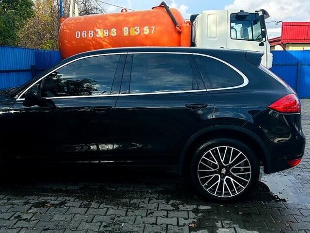 Чорний Порше Cayenne, об'ємом двигуна 3.6 л та пробігом 210 тис. км за 17500 $, фото 2 на Automoto.ua