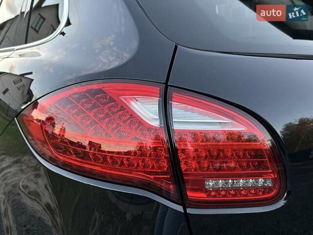 Чорний Порше Cayenne, об'ємом двигуна 4.8 л та пробігом 117 тис. км за 18500 $, фото 24 на Automoto.ua