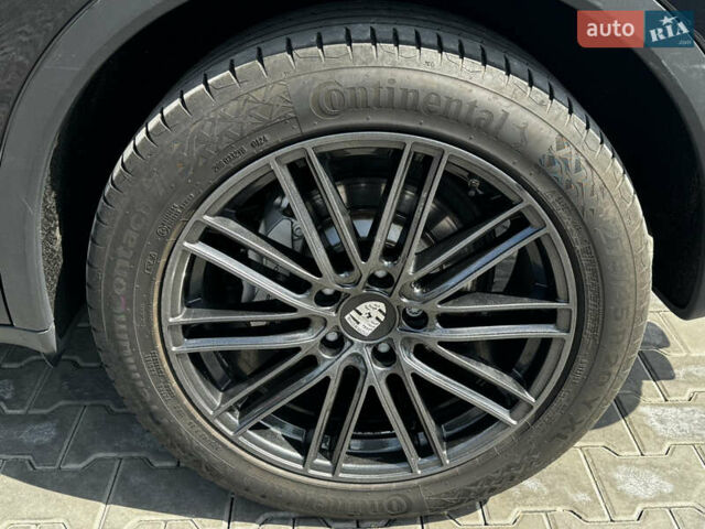 Чорний Порше Cayenne, об'ємом двигуна 4.81 л та пробігом 182 тис. км за 16800 $, фото 14 на Automoto.ua