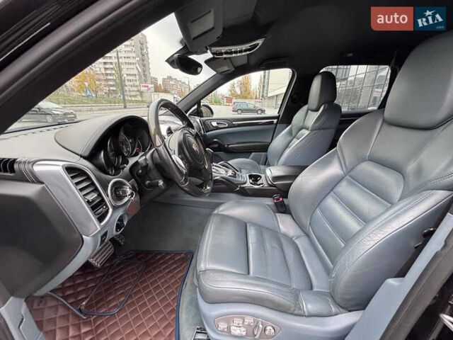 Чорний Порше Cayenne, об'ємом двигуна 4.81 л та пробігом 182 тис. км за 16500 $, фото 13 на Automoto.ua